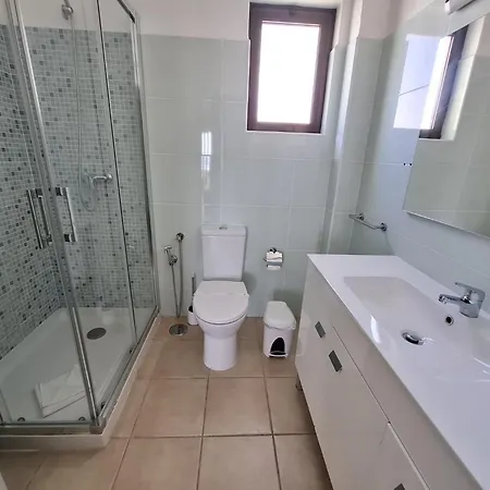 شقة With Swimming Pool - 320